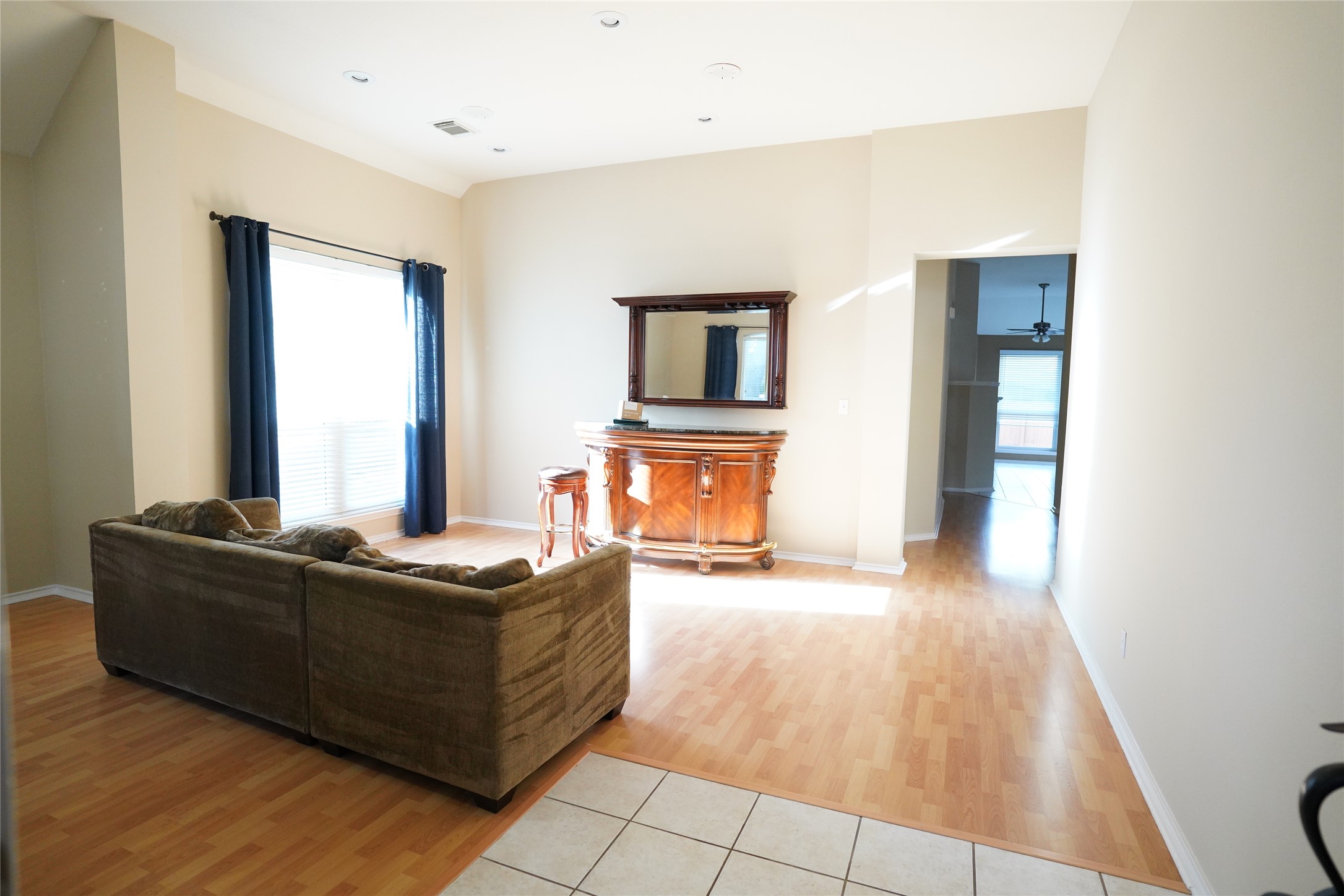 1712 Hackney Cove Austin, TX 78727 - Photo 10 of 38 Living/dining/office area