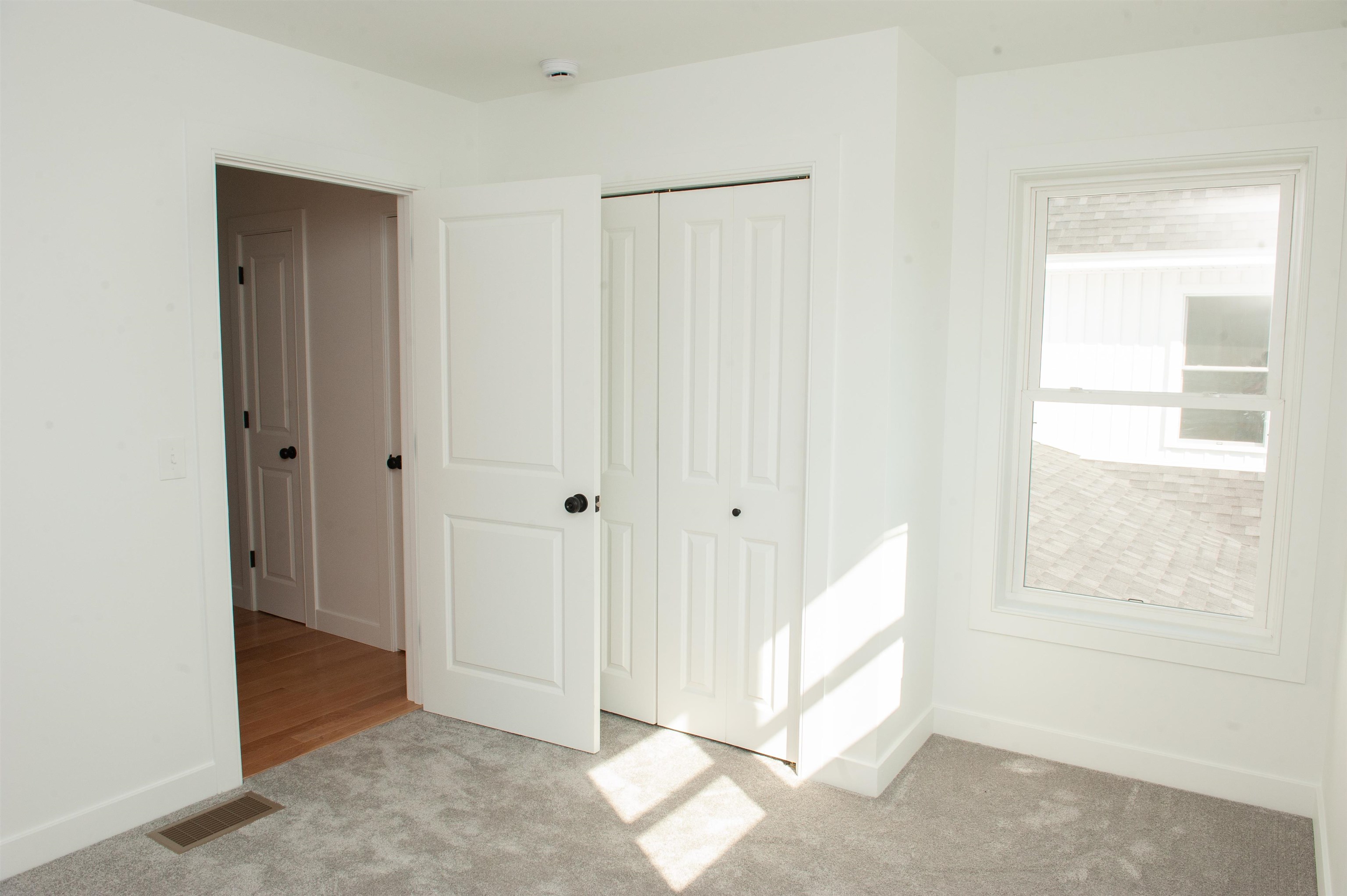 27 Mt Pleasant Street, Unit L Derry, NH 03038 - Photo 21 of 40