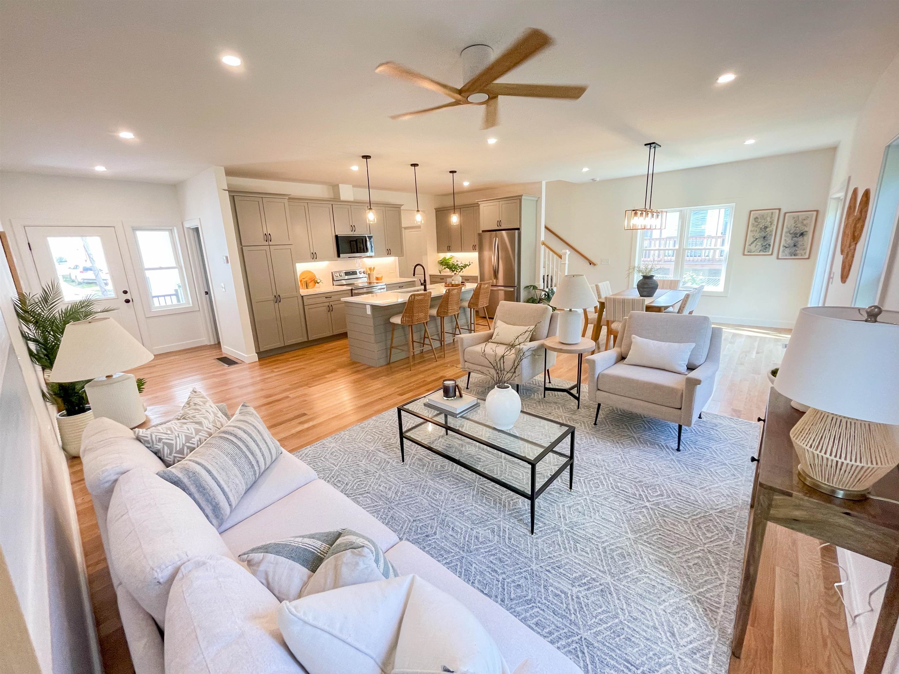 27 Mt Pleasant Street, Unit L Derry, NH 03038 - Photo 4 of 40