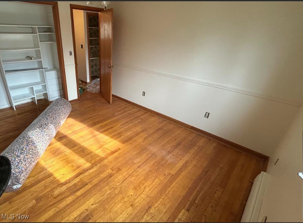 7456 Blue Ridge Drive Mentor, OH 44060 - Photo 33 of 43 Hardwoods under the carpet
