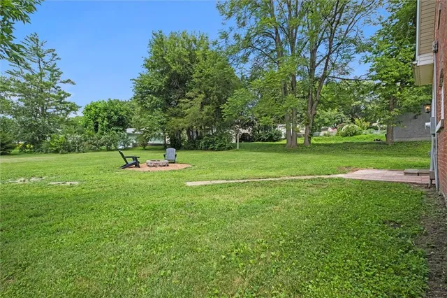 $389,857 | 306 Lewis Street, Edgerton, MO 64444