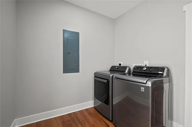 $389,857 | 306 Lewis Street, Edgerton, MO 64444