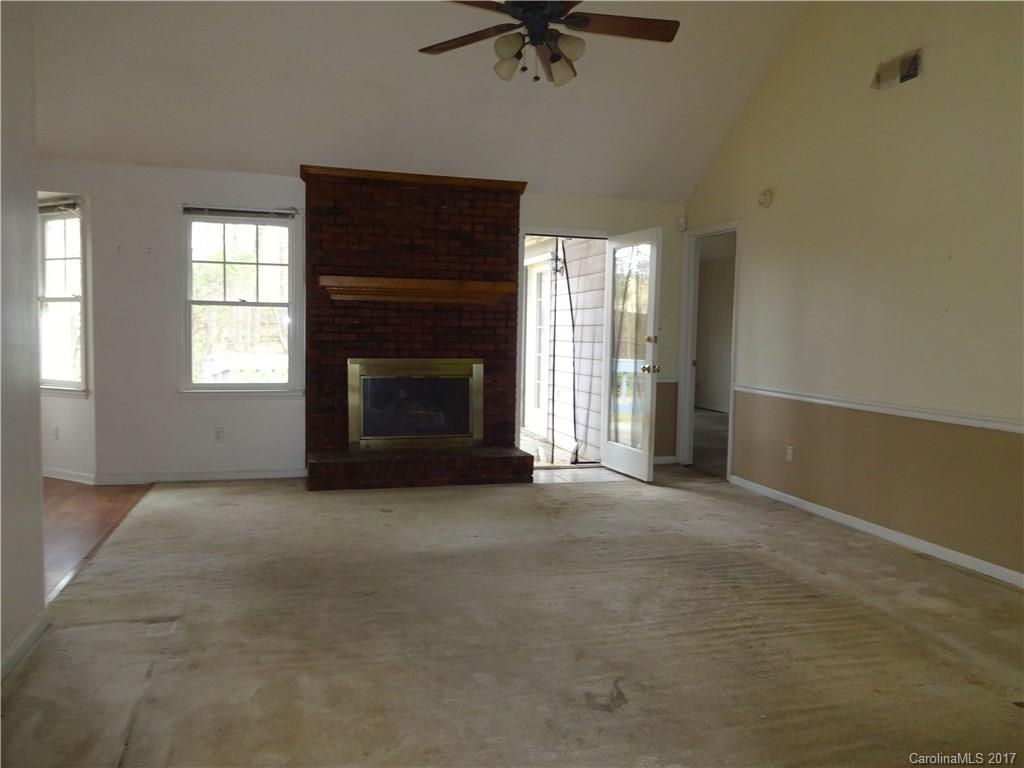 14017 Kedleston Road Huntersville, NC 28078 - Photo 7 of 24 Gallery Image 7