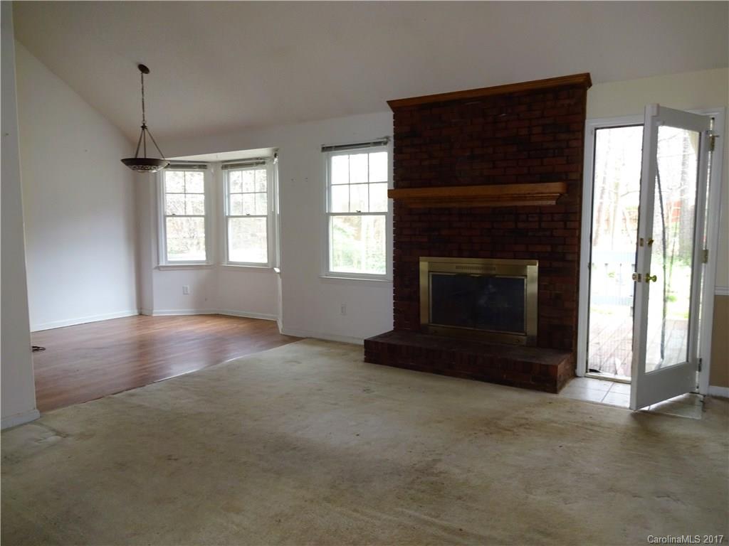 14017 Kedleston Road Huntersville, NC 28078 - Photo 9 of 24 Gallery Image 9