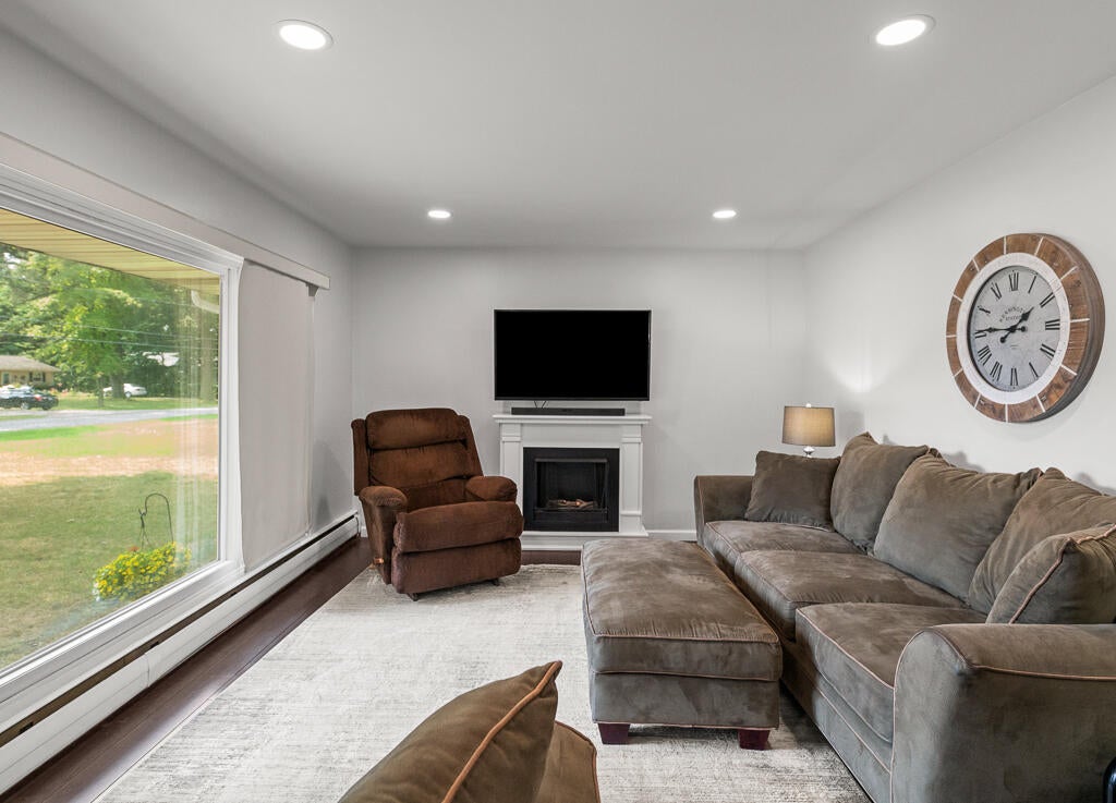 1360 Logan Road Muskegon, MI 49445 - Photo 22 of 38 Gallery Image 22