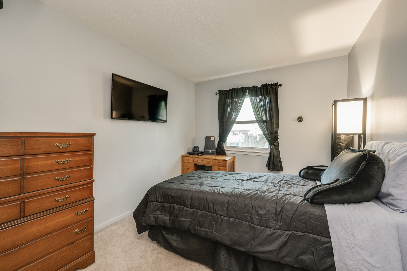 815 Town Road West Chicago, IL 60185 - Photo 14 of 18