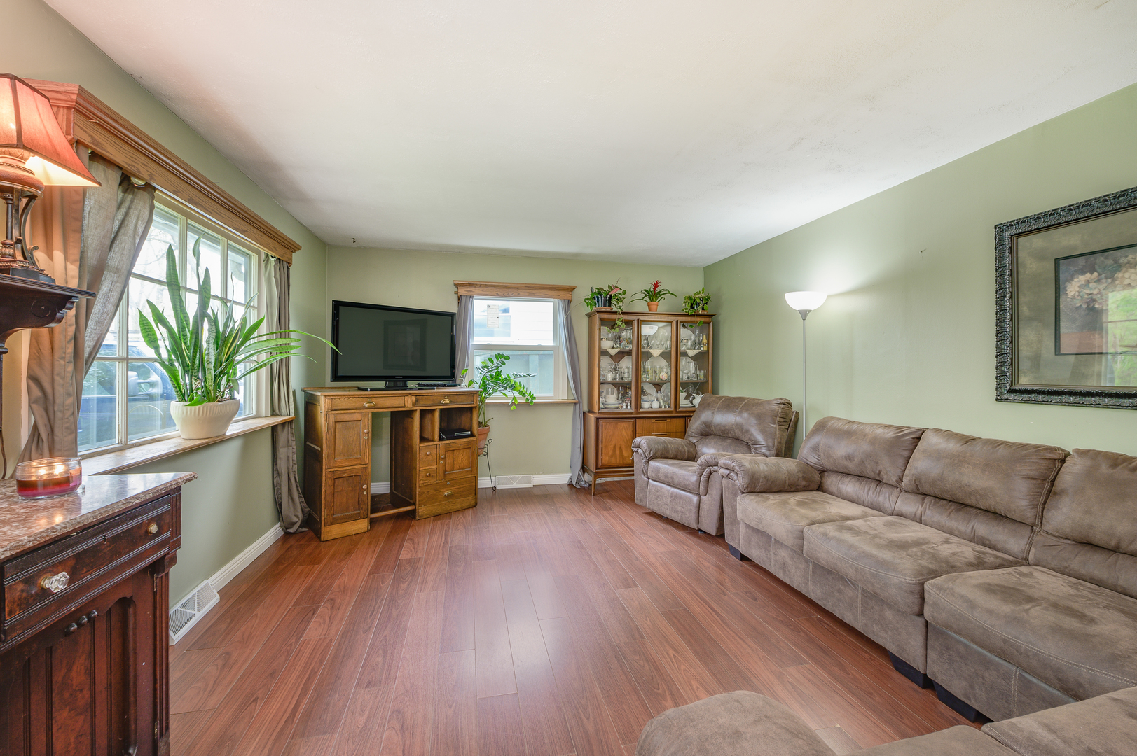 815 Town Road West Chicago, IL 60185 - Photo 6 of 18