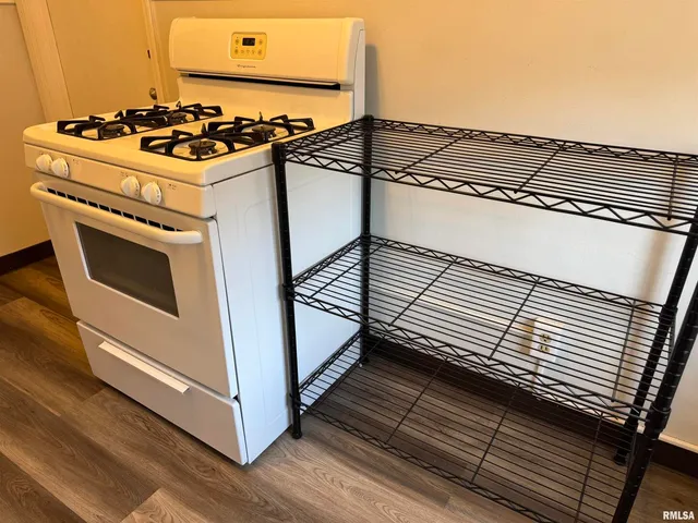 $900 | 405 West Columbia Avenue, Unit 6