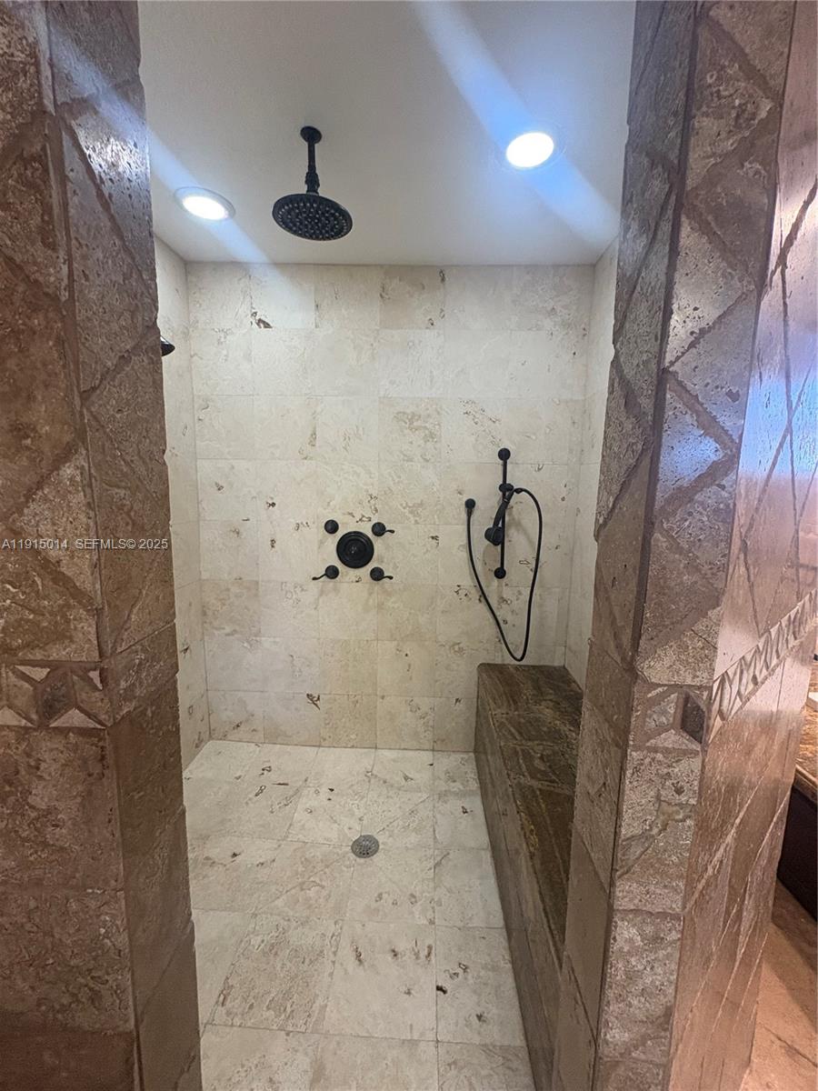 819 East 26th Street Hialeah, FL 33013 - Photo 30 of 49