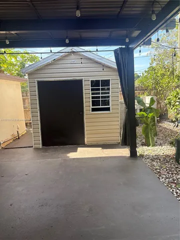 $4,750 | 819 East 26th Street, Hialeah, FL 33013