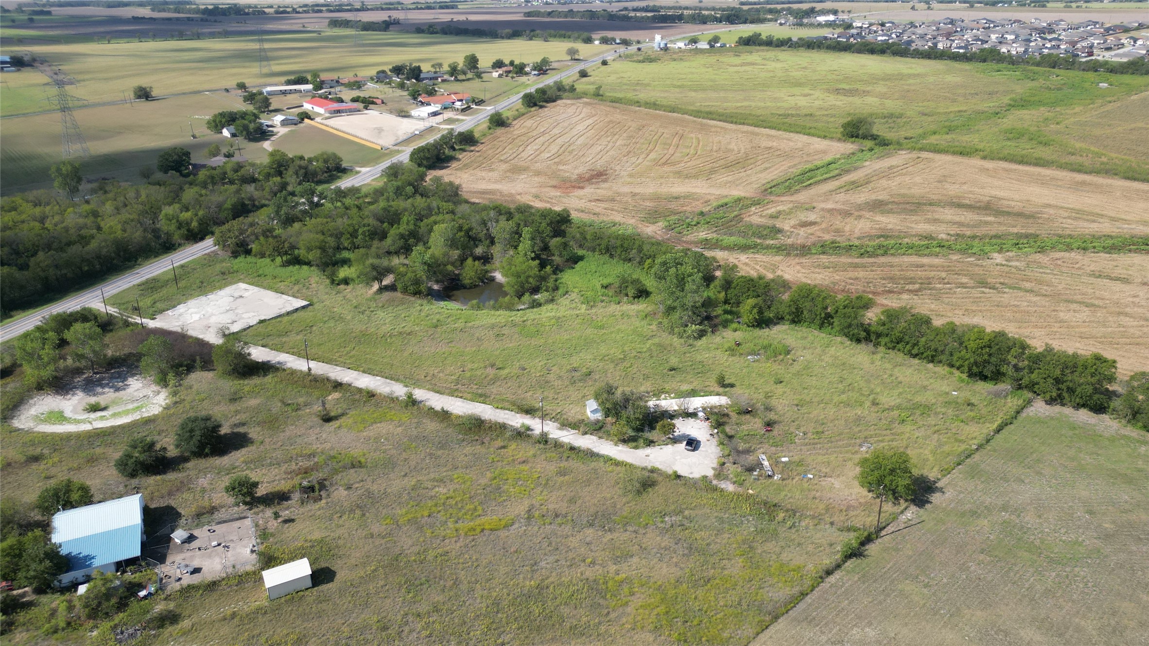 1012 East Fm 93 Road Temple, TX 76502 - Photo 5 of 40