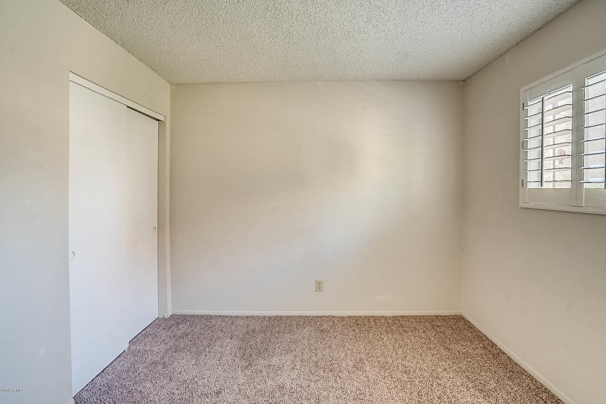 5525 East Thomas Road, Unit R12 Phoenix, AZ 85018 - Photo 9 of 14 photo_09