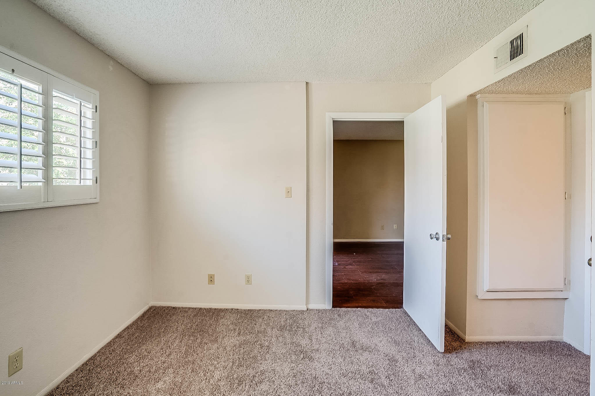 5525 East Thomas Road, Unit R12 Phoenix, AZ 85018 - Photo 10 of 14 photo_10