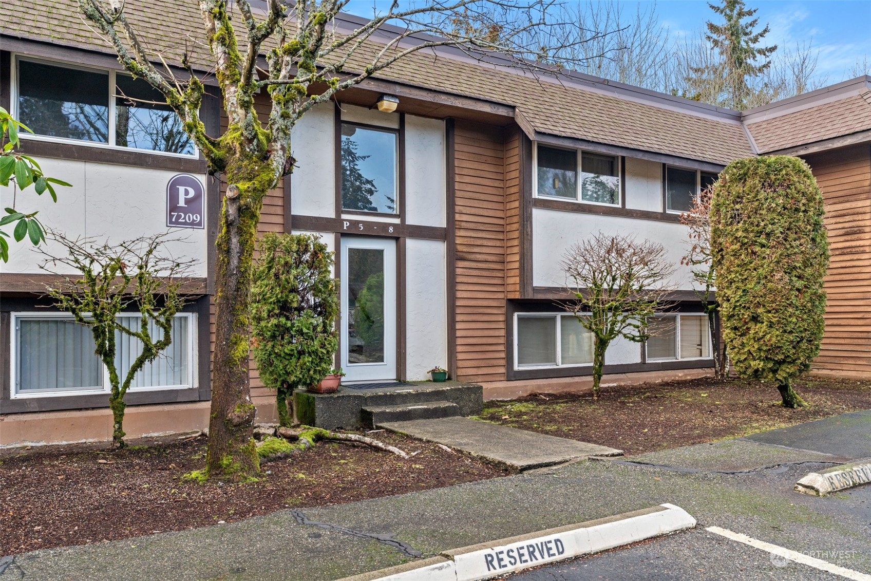 7209 224th Street Southwest, Unit P6 Edmonds, WA 98026 - Photo 1 of 24 Gallery Image 1