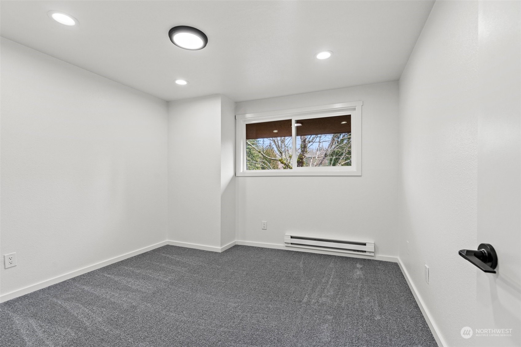 7209 224th Street Southwest, Unit P6 Edmonds, WA 98026 - Photo 12 of 24 Gallery Image 12
