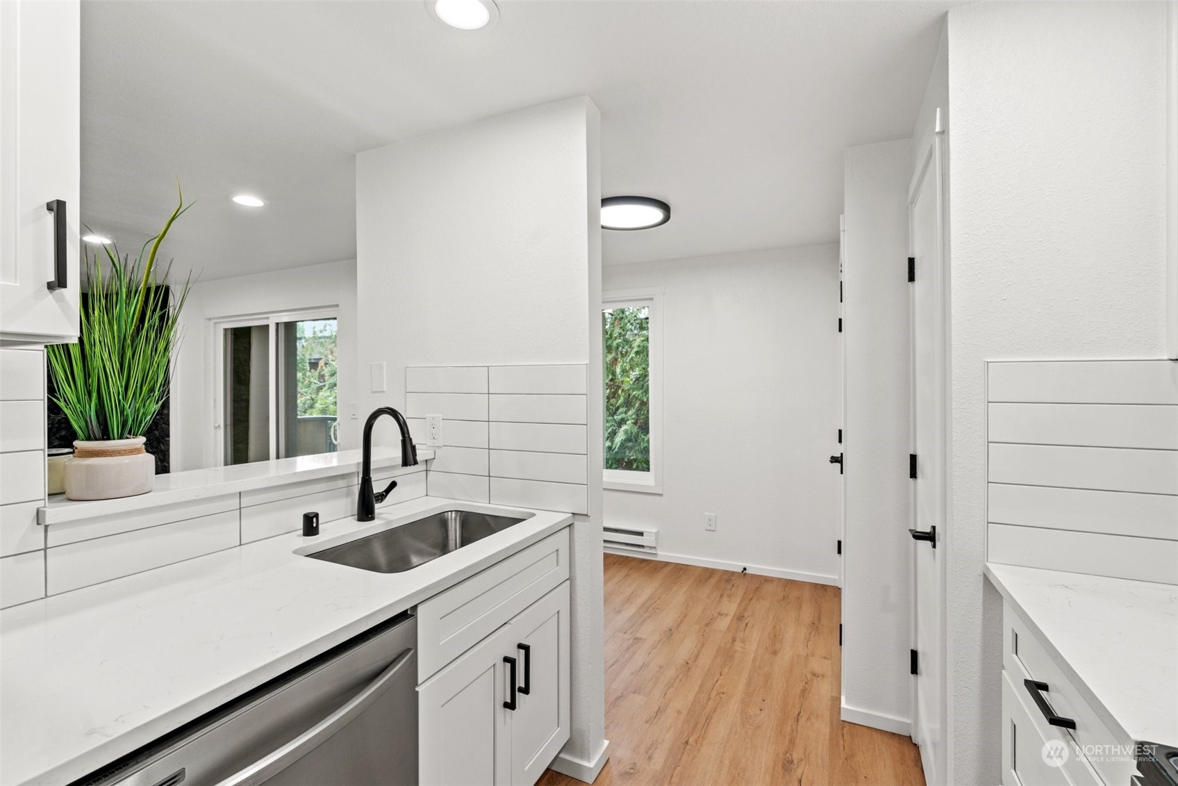 7209 224th Street Southwest, Unit P6 Edmonds, WA 98026 - Photo 7 of 24 Gallery Image 7