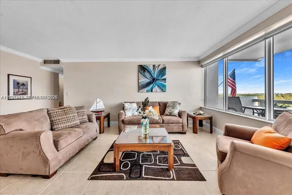 $624,900 | 3111 North Ocean Drive, Unit 904, Hollywood, FL 33019