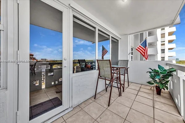 $624,900 | 3111 North Ocean Drive, Unit 904, Hollywood, FL 33019