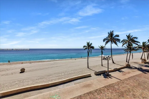 $624,900 | 3111 North Ocean Drive, Unit 904, Hollywood, FL 33019