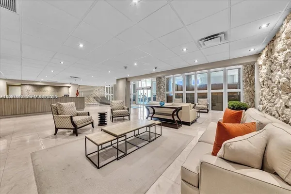$624,900 | 3111 North Ocean Drive, Unit 904, Hollywood, FL 33019