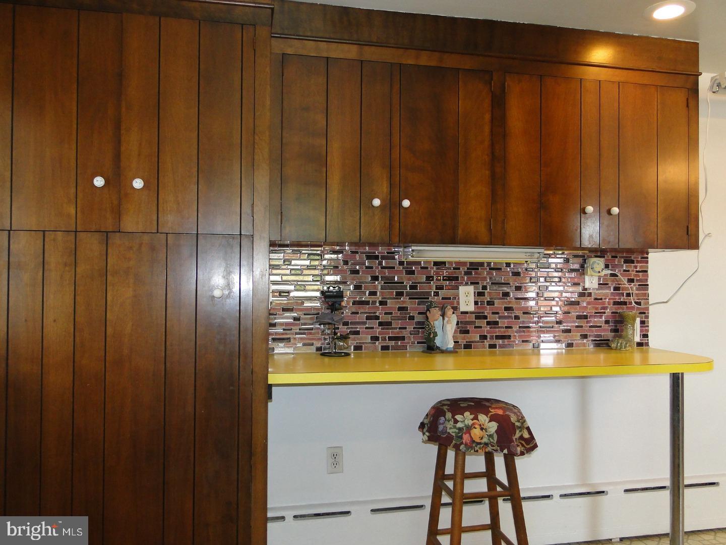 1665 Shale Road Quakertown, PA 18951 - Photo 4 of 25 Gallery Image 4