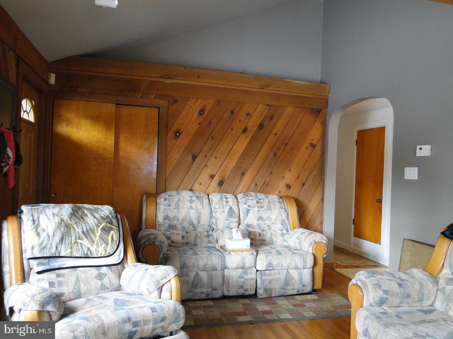 1665 Shale Road Quakertown, PA 18951 - Photo 9 of 25 Gallery Image 9