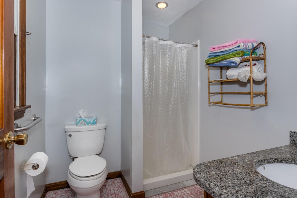 8 A Algonquin Road Canton, MA 02021 - Photo 8 of 22