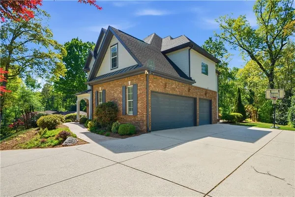 $6,500 | 6740 Castleton Drive Northwest, Sandy Springs, GA 30328