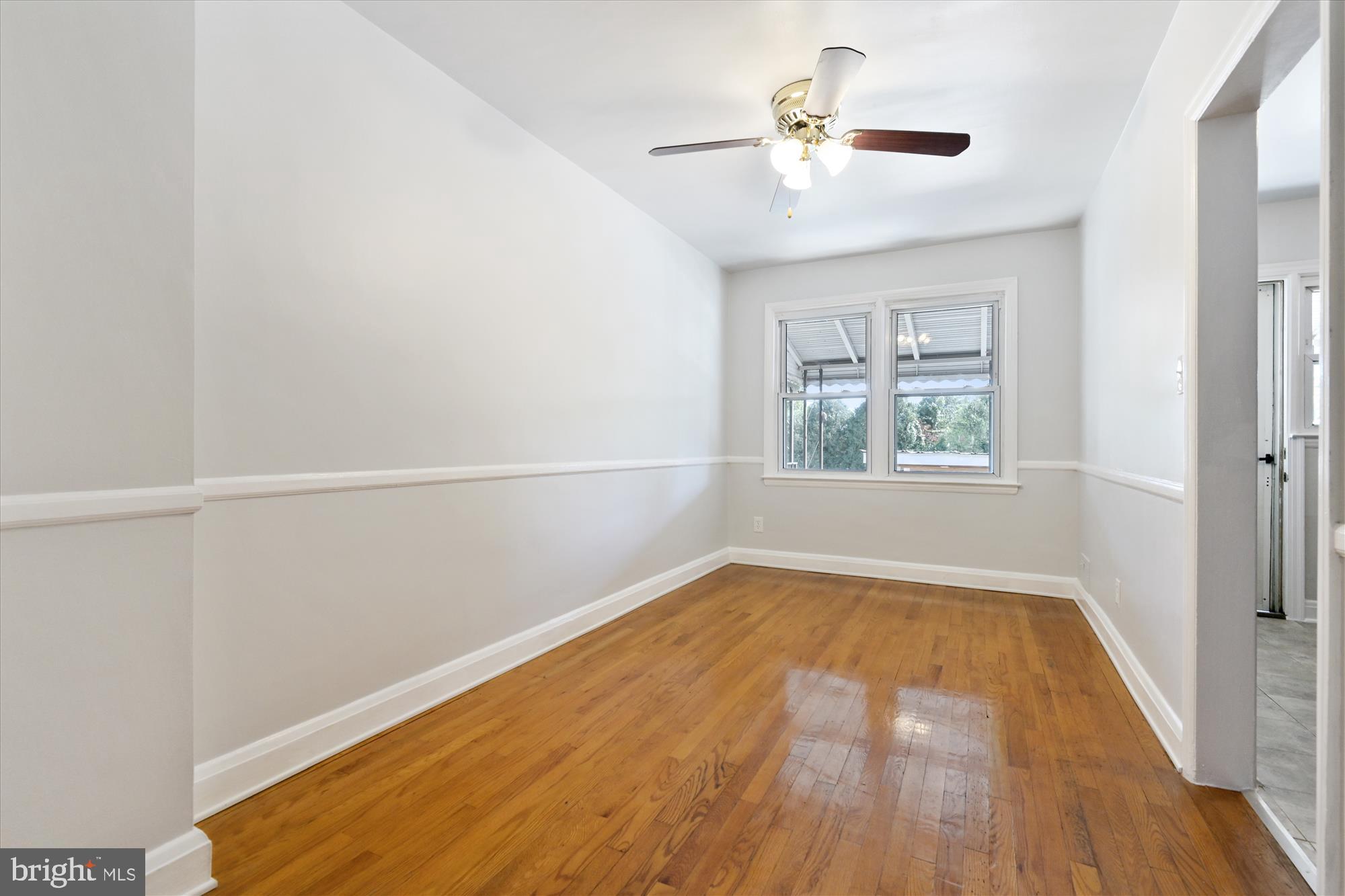 80 South Hawthorne Road Baltimore, MD 21220 - Photo 8 of 41 Dining room with chair rail