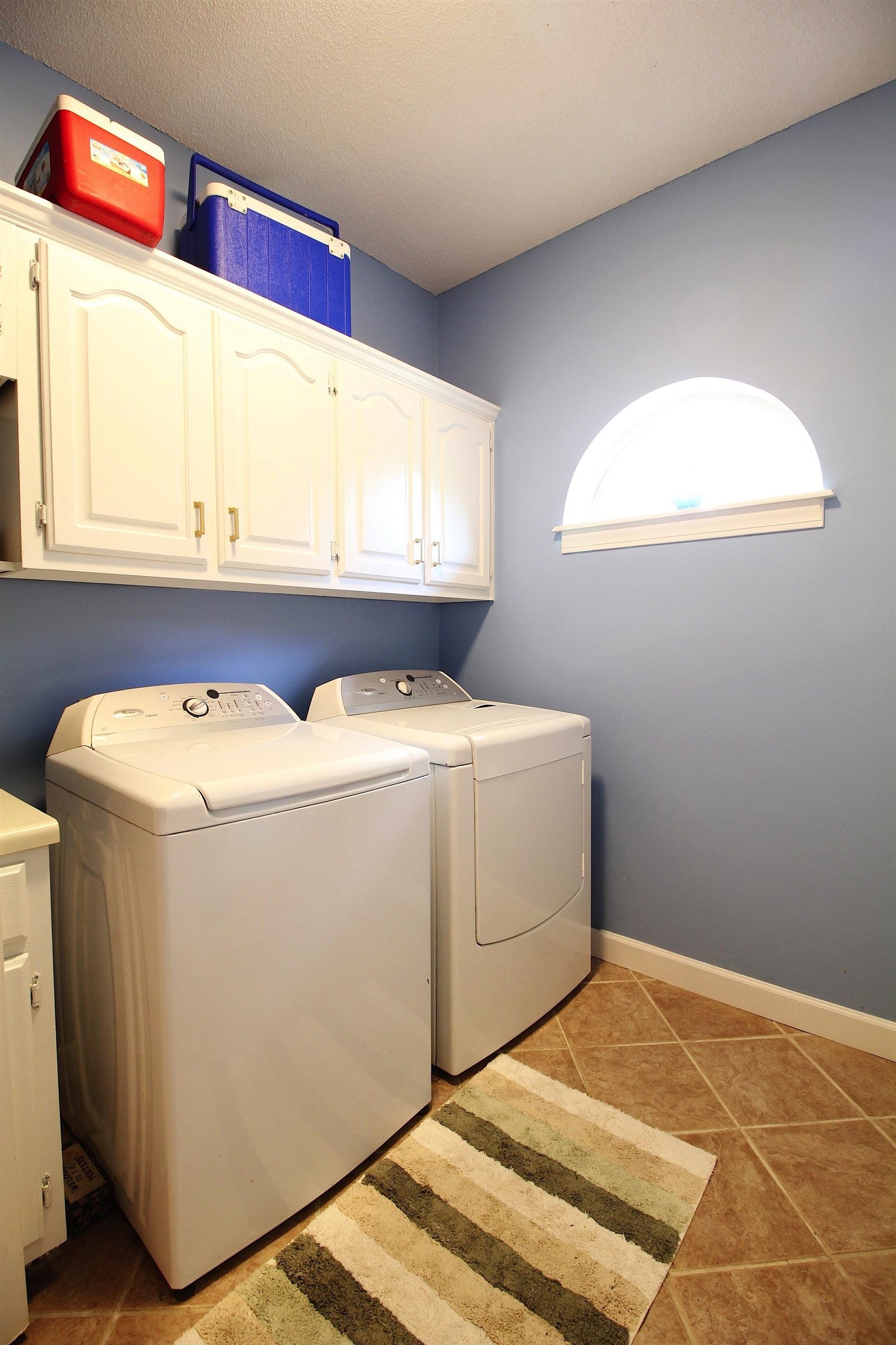 2550 North Reid Hooker Road Eads, TN 38028 - Photo 13 of 32 a utility room with dryer and washer