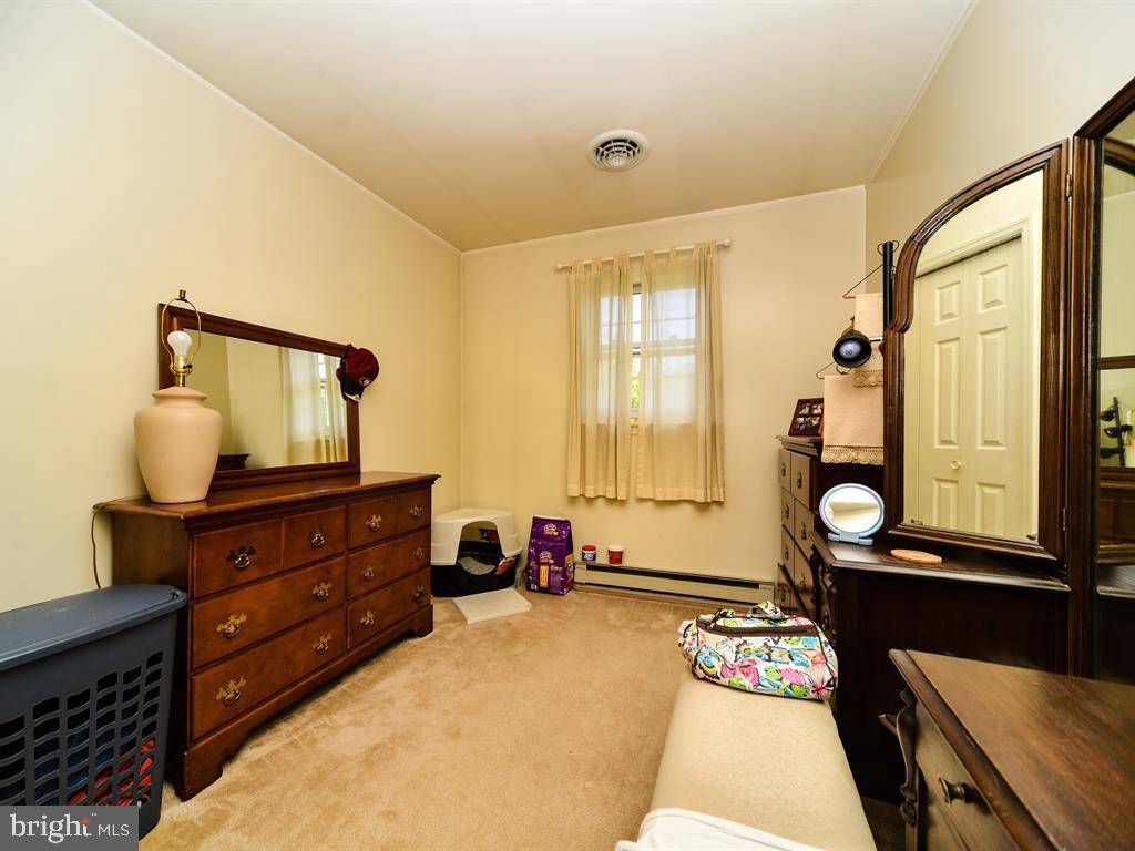 306 Grant Road Reinholds, PA 17569 - Photo 13 of 25 Gallery Image 13