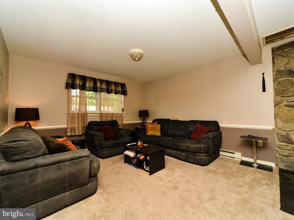 306 Grant Road Reinholds, PA 17569 - Photo 14 of 25 Gallery Image 14