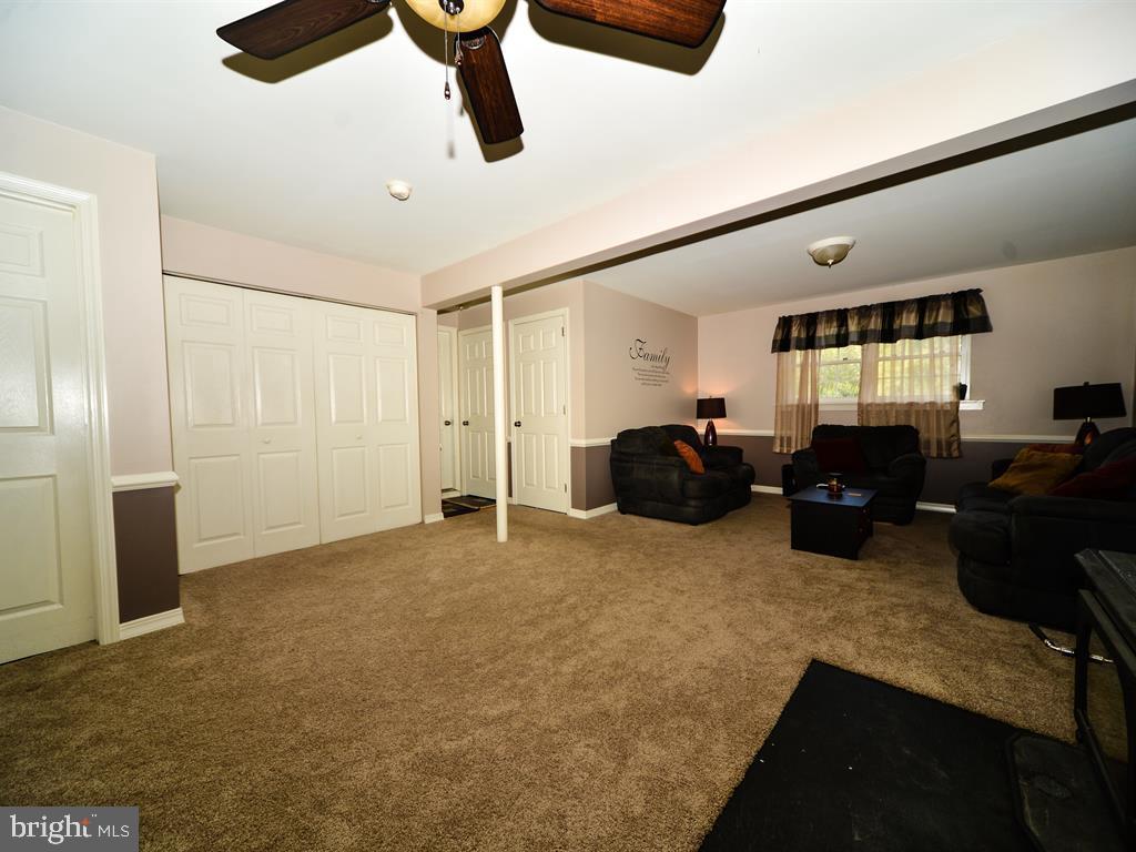 306 Grant Road Reinholds, PA 17569 - Photo 17 of 25 Gallery Image 17