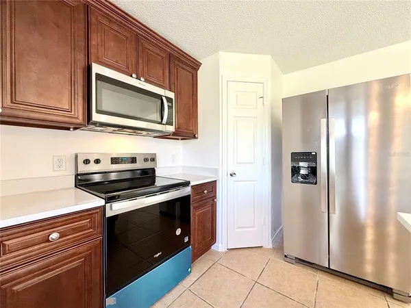 $2,345 | 6636 Pomeroy Circle, Orlando, FL 32810