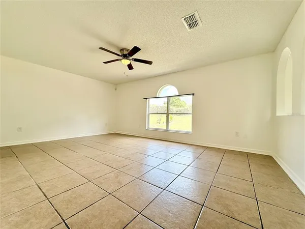 $2,345 | 6636 Pomeroy Circle, Orlando, FL 32810