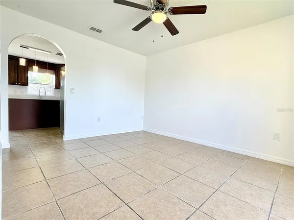 $2,345 | 6636 Pomeroy Circle, Orlando, FL 32810