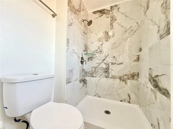 $2,345 | 6636 Pomeroy Circle, Orlando, FL 32810