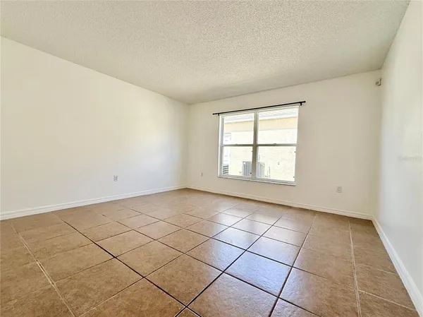 $2,345 | 6636 Pomeroy Circle, Orlando, FL 32810