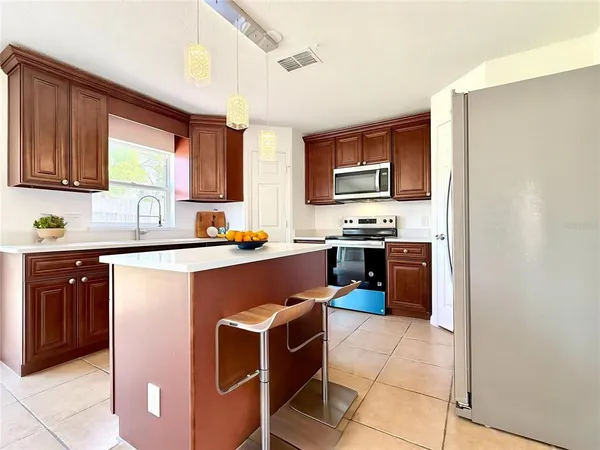 $2,345 | 6636 Pomeroy Circle, Orlando, FL 32810