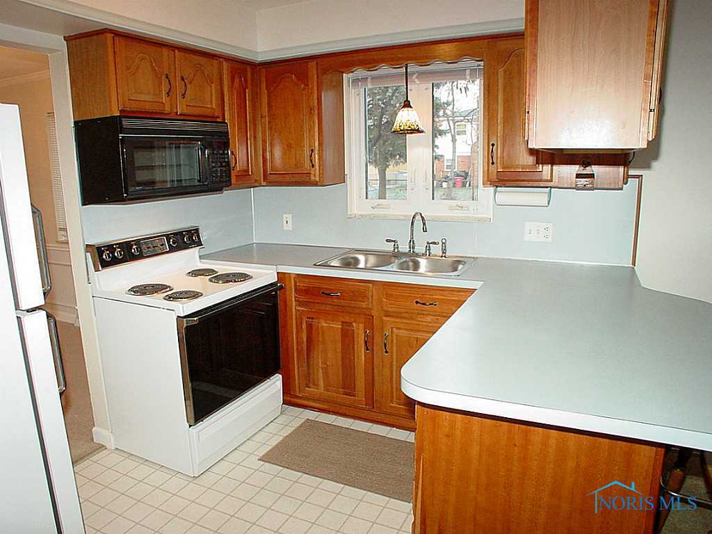 6040 Everwood Road Toledo, OH 43613 - Photo 7 of 14 Gallery Image 7