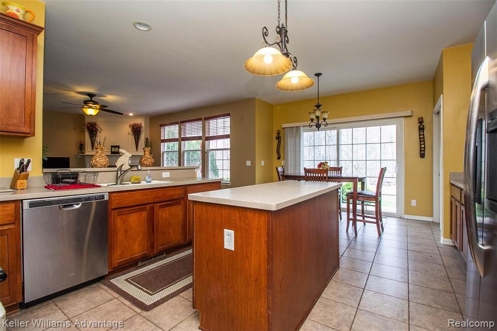 49692 Great Falls Road Canton, MI 48188 - Photo 12 of 38