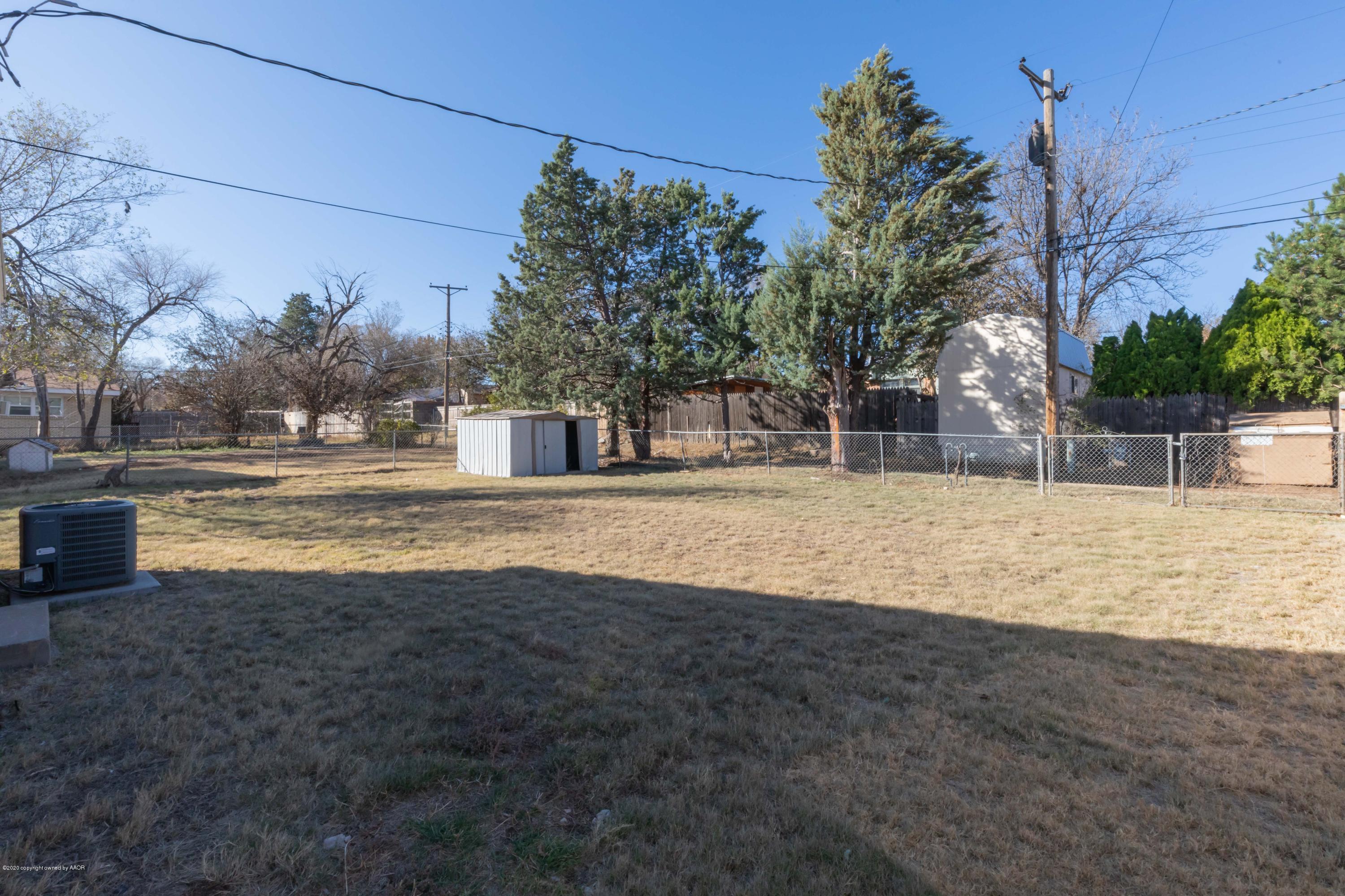 2808 Royal Road Amarillo, TX 79106 - Photo 24 of 26 BACKYARD VIEW 1
