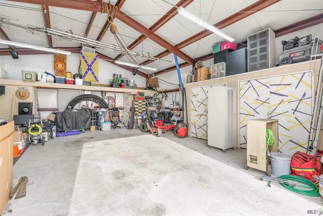 $230,000 | 414 Hospital Drive, Raceland, LA 70394