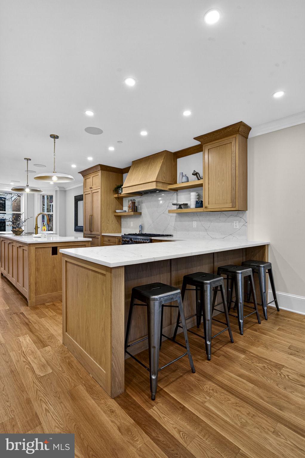 647 E Street Northeast Washington, DC 20002 - Photo 6 of 44