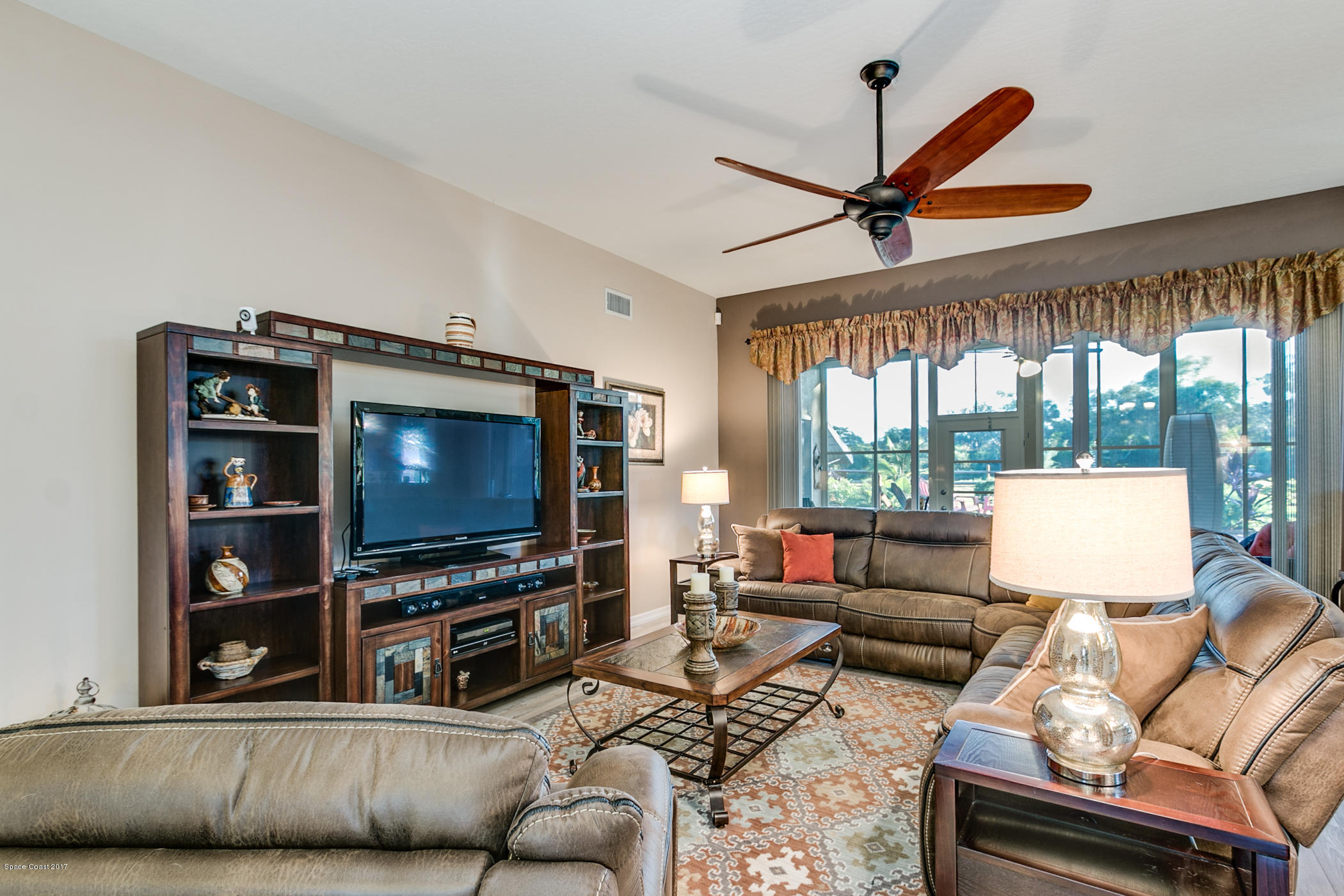 1198 Meadowbrook Road Northeast Palm Bay, FL 32905 - Photo 14 of 29 04_1198MeadowbrookRdNE-4