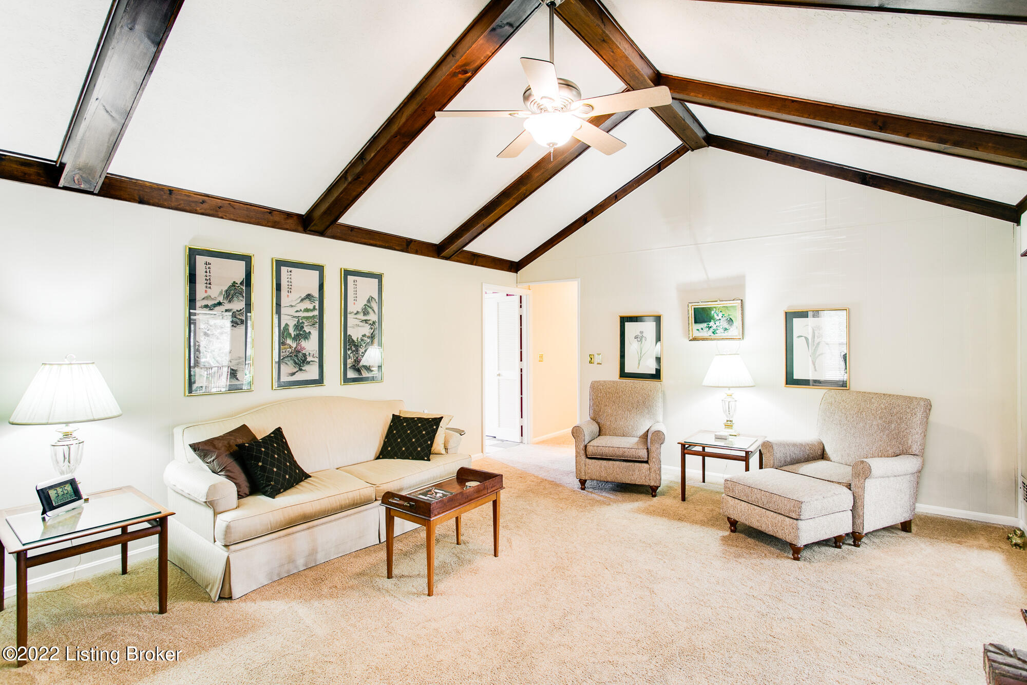 6109 Rodes Drive Louisville, KY 40222 - Photo 13 of 31 Family Room