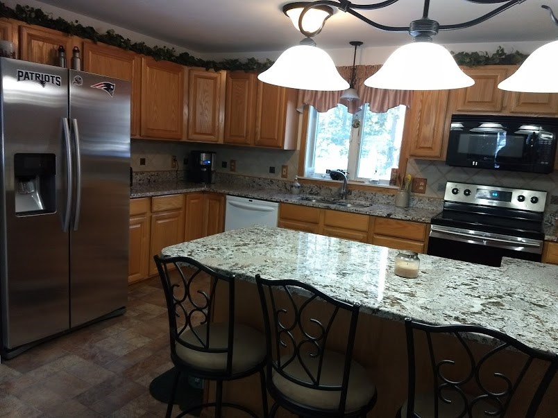 1 Conifer Circle Rochester, NH 03867 - Photo 3 of 19