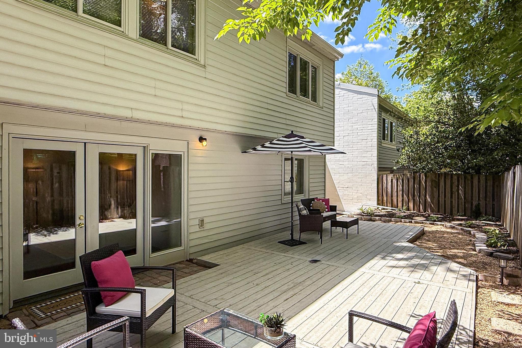 1498 Roundleaf Court Reston, VA 20190 - Photo 30 of 62
