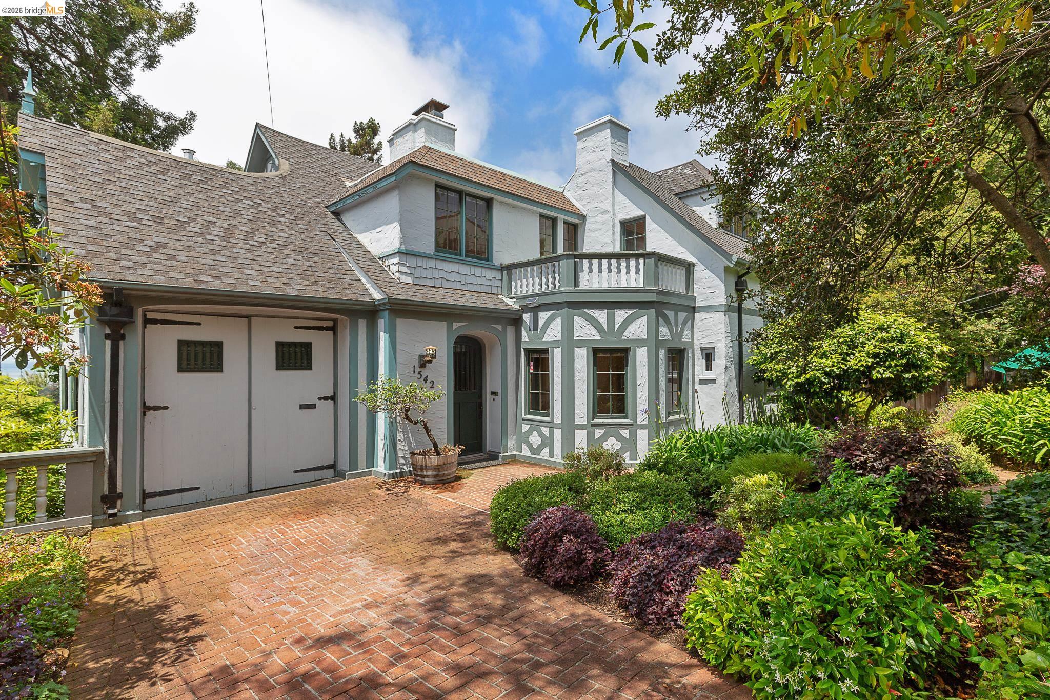 1542 Hawthorne Terrace Berkeley, CA 94708 - Photo 2 of 26