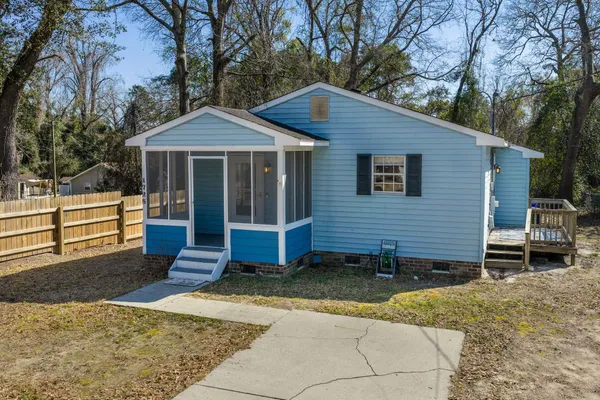$199,000 | 1725 Spivey Avenue, Conway, SC 29527